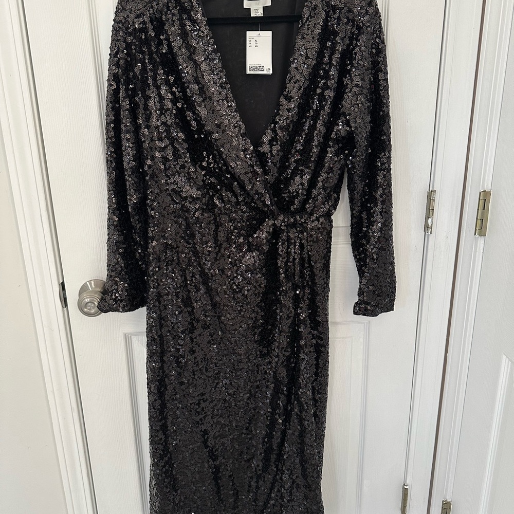 Elegant Black Sequin Dress